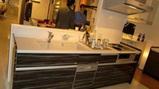 �摜(320x179)�E�g��摜(600x336)