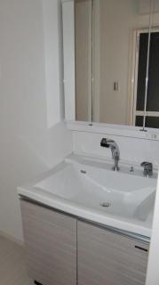 �摜(179x320)�E�g��摜(358x640)